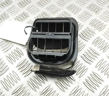 Alfa Romeo Stelvio Quarter panel pressure vent 50546097 50546098