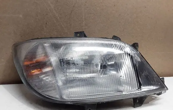 Mercedes-Benz Sprinter W901 W902 W903 W904 Headlight/headlamp A9018201161