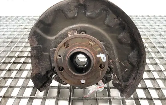 Skoda Rapid (NH) Front wheel hub spindle knuckle