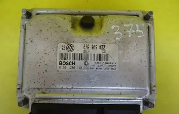 Volkswagen Golf IV Engine control unit/module 036906032 0261206140
