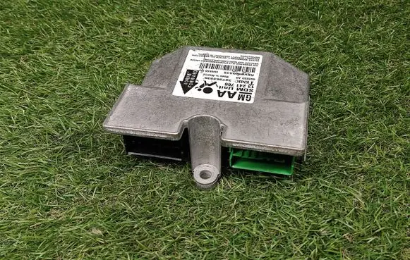 Opel Zafira B Airbag control unit/module 13241766
