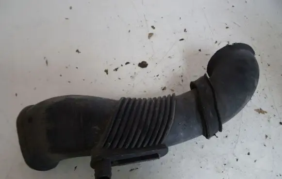 Audi Q7 4L Air intake duct part 7L6129609E