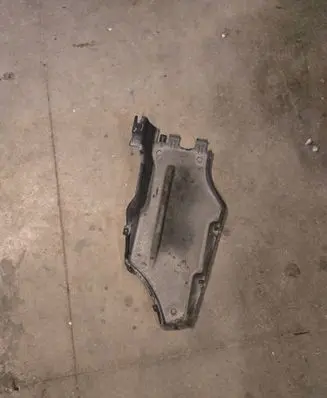 Audi Q5 SQ5 Engine splash shield/under tray 8R0825215C