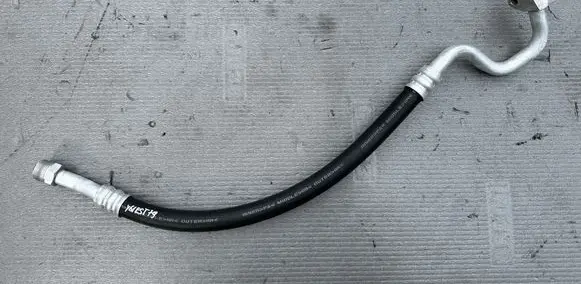 Nissan Patrol Y61 Pneumatic air compressor intake pipe/hose 92480VB810