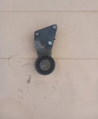 Generator/alternator belt tensioner