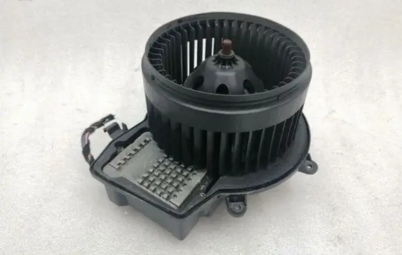 Mercedes-Benz CLK A209 C209 Heater fan/blower A2038202614