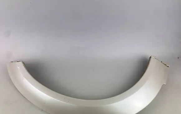 Subaru Outback Front arch trim 