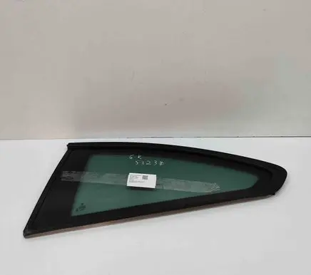BMW M4 F82 F83 Rear side window 7297337
