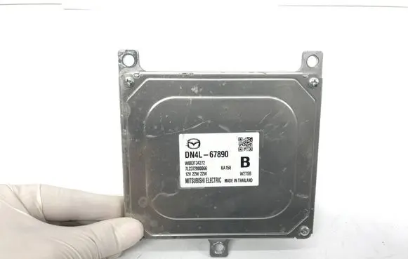 Mazda MX-30 LED ballast control module DN4L67890 W003T34272