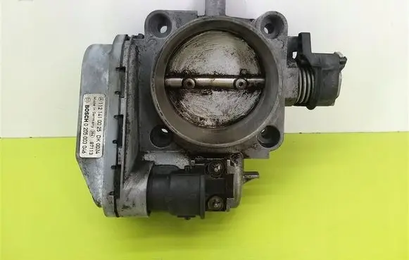 Mercedes-Benz E W210 Throttle body valve 1121410025