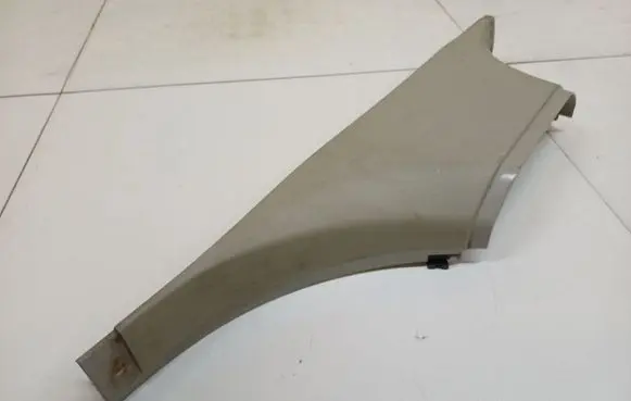 Mercedes-Benz R W251 (B) pillar trim (top) A2516900325