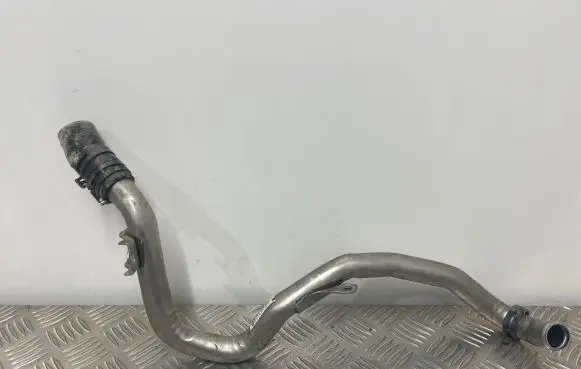 Audi A8 S8 D4 4H Engine coolant pipe/hose 079121065BQ