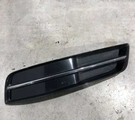 Audi A3 S3 8P Front fog light trim/grill 8P0807681T