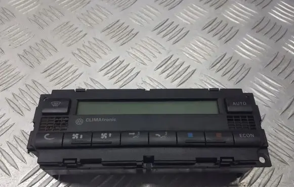 Volkswagen PASSAT B5.5 Interior fan control switch 