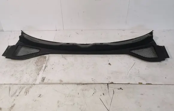 Audi A3 S3 8V Wiper trim 8V1819403