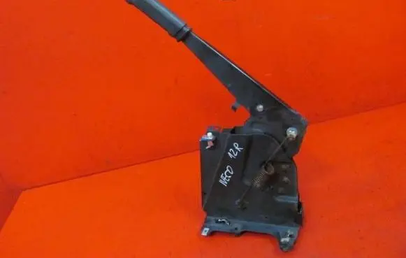 Iveco Daily 5th gen Handbrake/parking brake lever assembly IVECOIIIDZWIGNIARE
