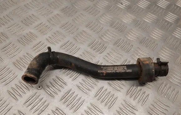 Mercedes-Benz S W222 Engine coolant pipe/hose A2228303196