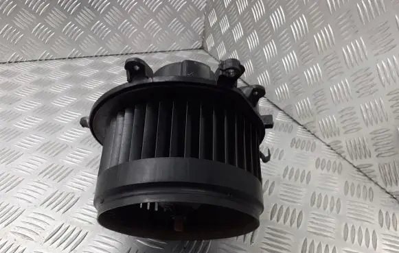 Mercedes-Benz C W203 Front door blower motor 