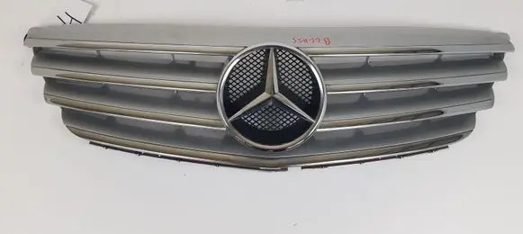 Mercedes-Benz B W245 Front bumper upper radiator grill A1698800783