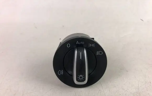 Volkswagen Golf VI Light switch 3C8941431