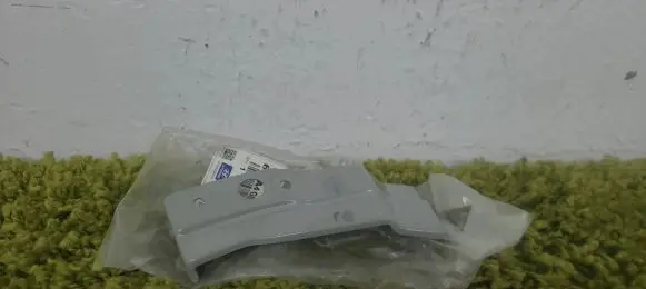 Hyundai Ioniq 5 Fender mounting bracket 645a4-gi000