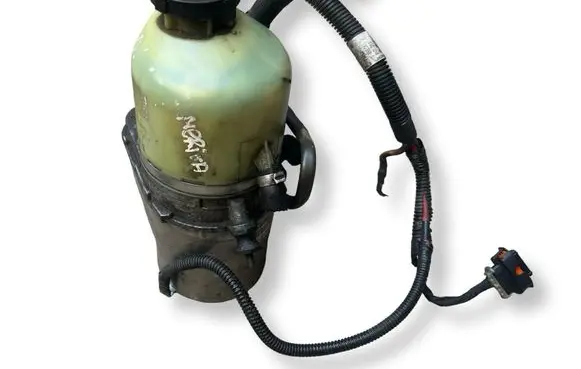 Opel Meriva B Power steering pump 95507297