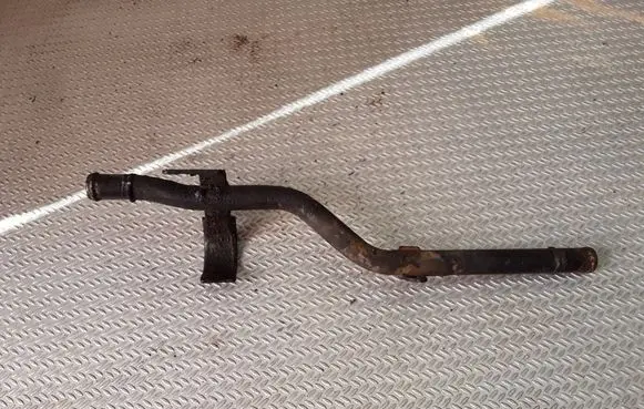 Volvo S70 V70 V70 XC Engine coolant pipe/hose 074121065AH