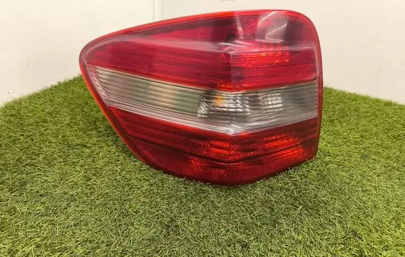 Mercedes-Benz ML W164 Rear/tail lights