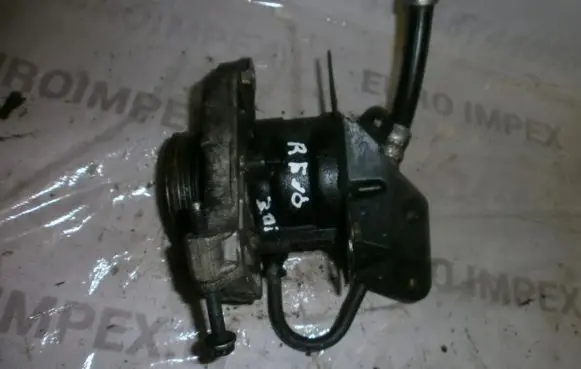 Renault Laguna I Power steering pump