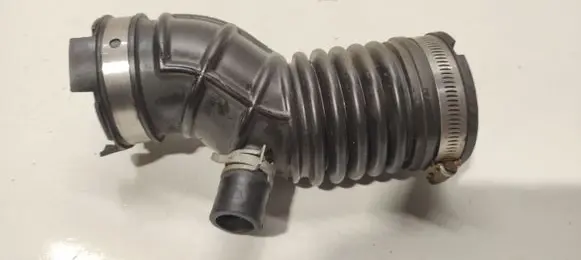 Subaru Outback Turbo air intake inlet pipe/hose 14462AA510