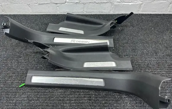 Volvo XC90 sill trim set (inner) 