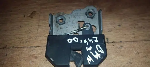 BMW 3 E46 Seat back rest lock catch 522082090369 82090369