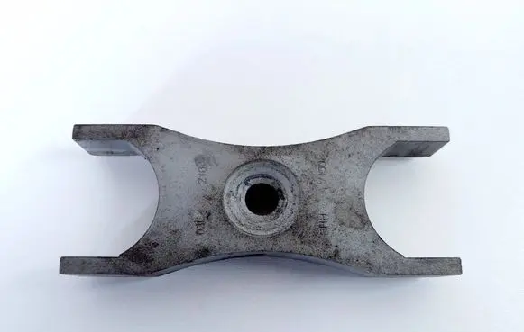 Skoda Superb B6 (3T) Fuel Injector clamp holder 03L216A