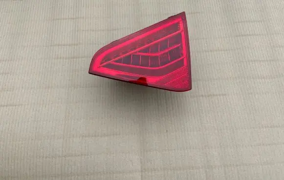 Audi A5 8T 8F Tailgate rear/tail lights 8T0945094D