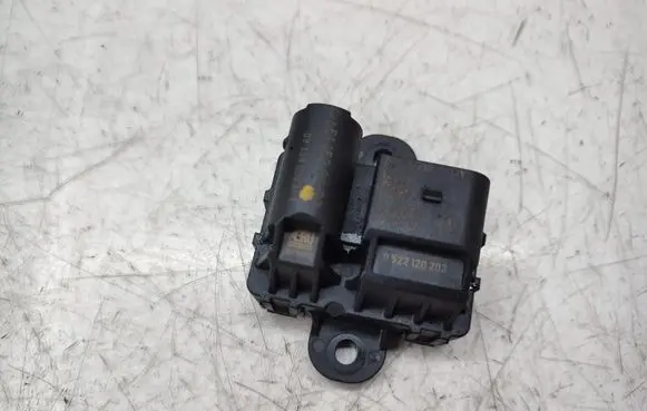 Mercedes-Benz E W212 Glow plug pre-heat relay A6511530279