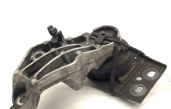 Renault Laguna III Engine mount vacuum valve 112100003R
