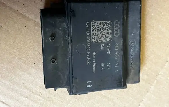Audi A6 S6 C8 4K Fuel injection pump control unit/module 4K0906121A 0614 LBB1AA0D
