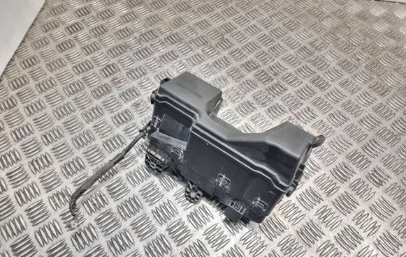 Citroen C1 Fuse box set 821110HZ70A
