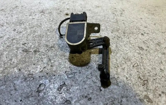 BMW 5 F10 F11 Headlight/headlamp level sensor 6784075 25916010 ABE52049
