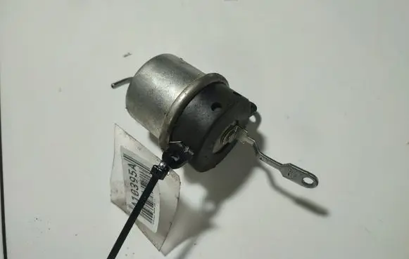 Volkswagen Sharan Valve vacuum 3349121