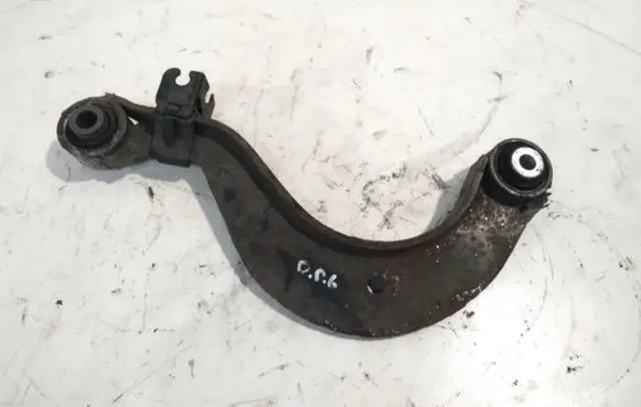 Volkswagen Golf VI Rear control arm