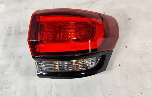 Jeep Grand Cherokee Rear/tail lights P68142940AG