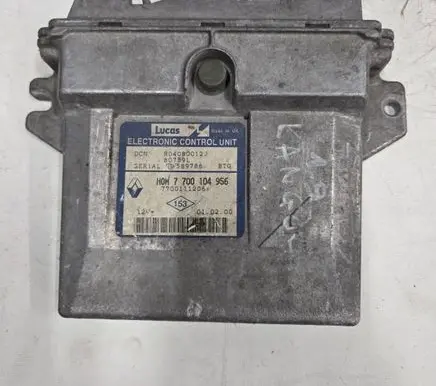 Renault Kangoo I Engine control unit/module 7700104956 P04080012 R04080012J