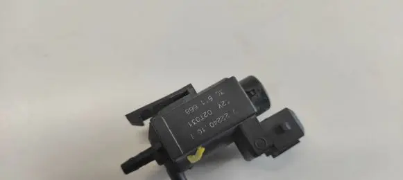 Volvo V70 Turbo solenoid valve 72224010 02T031 30611668