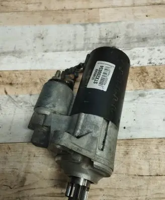 Volkswagen Touran I Starter motor STX200034