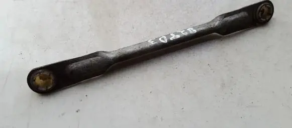 Toyota Corolla Verso AR10 Front wiper linkage and motor