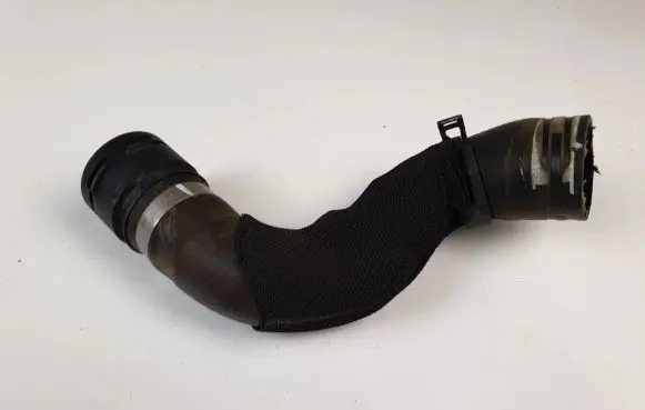 Audi Q5 SQ5 Engine coolant pipe/hose 8R0121101J