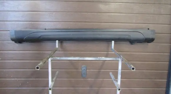 Front sill (body part)