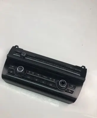 BMW 5 F10 F11 Climate control unit 6824207