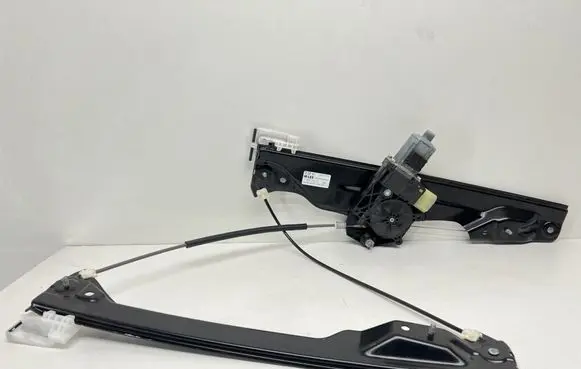 Mini Cooper Countryman F60 Front door window regulator with motor 7390073